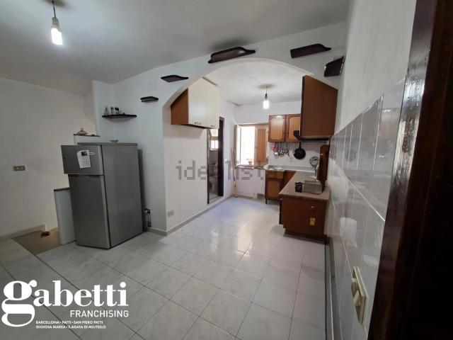 Casa in vendita a San Piero Patti, Sicilia