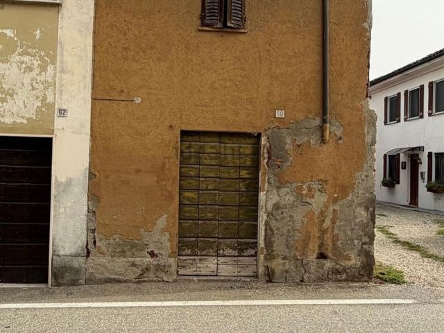 Casa in vendita a Langosco