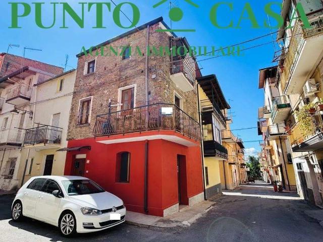 Casa in vendita a Rione San Nicola, Calabria