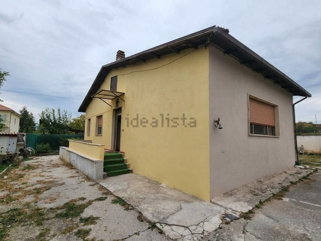 Casa in vendita a San Pelino, Avezzano