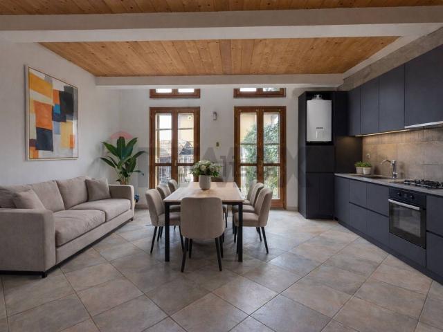 Casa in vendita a Cislago, Lombardia