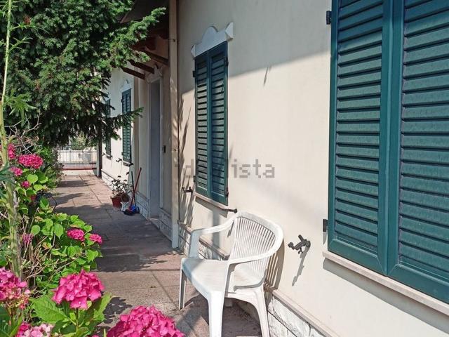 Casa in vendita a Riccione, Reggio Emilia