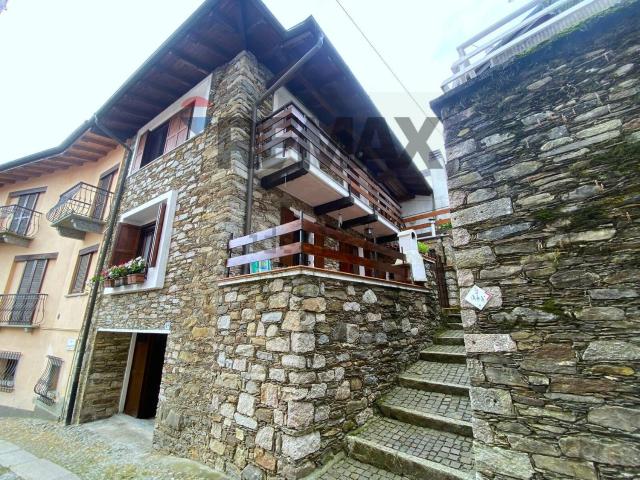Casa in vendita a Levo, Stresa