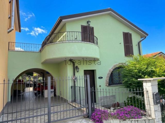 Casa in vendita a Godiasco Salice Terme, Salice Terme