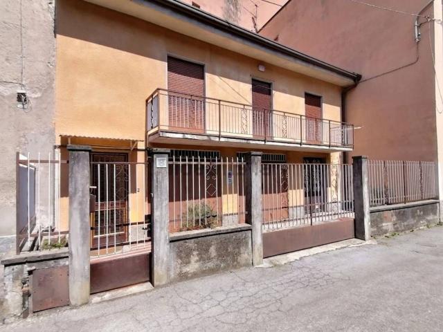 Casa in vendita a Malavedo, Lecco
