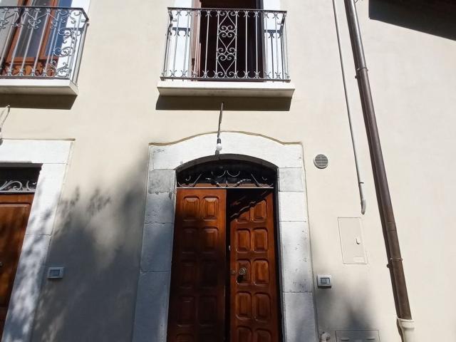 Casa in vendita a Fossa, Abruzzo