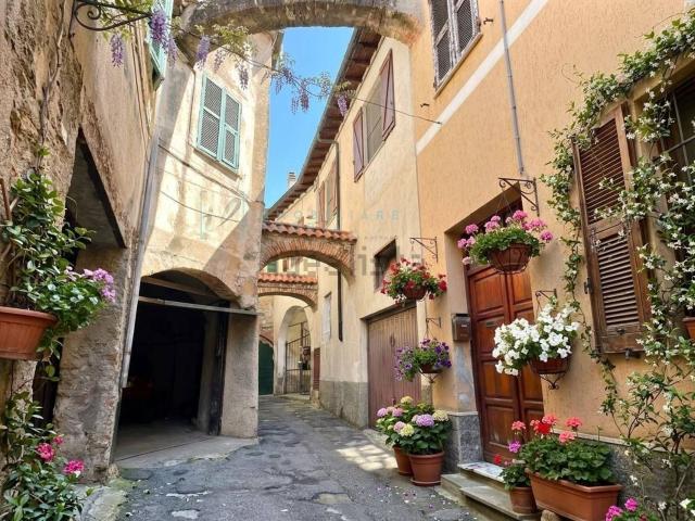 Casa in vendita a Bastia, Albenga