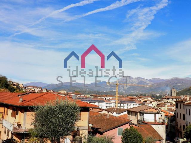 Casa in vendita a Unione Comuni Garfagnana, Castelnuovo Di Garfagnana