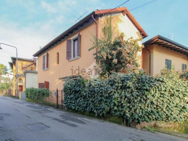 Casa in vendita a Comunità Montana Parco Alto Garda bresciano, Gardone Riviera