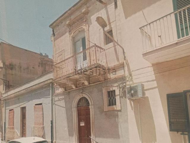 Casa in vendita a Rosolini, Siracusa