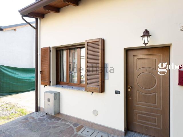 Casa in vendita a Roncello, Monza e della Brianza
