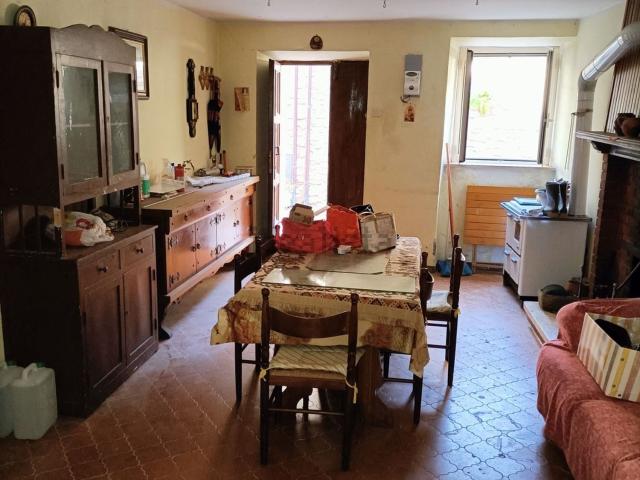 Casa in vendita a Nespolo, Lazio