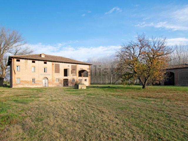 Casa in vendita a Unione Alto Ferrarese, Mirabello