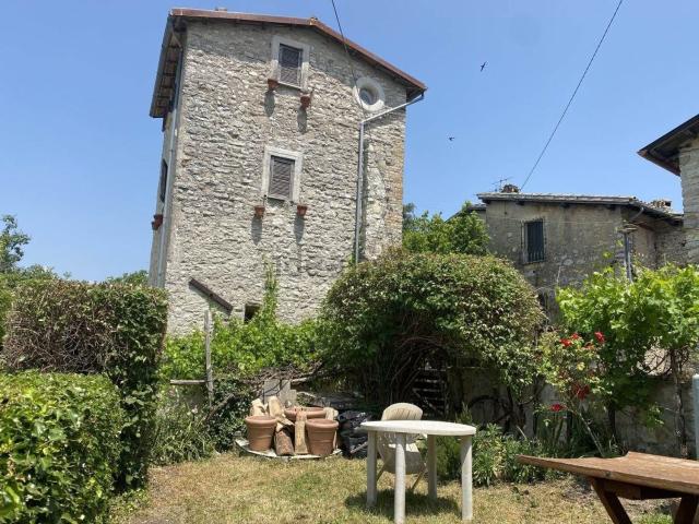 Casa in vendita a Spoleto, Umbria