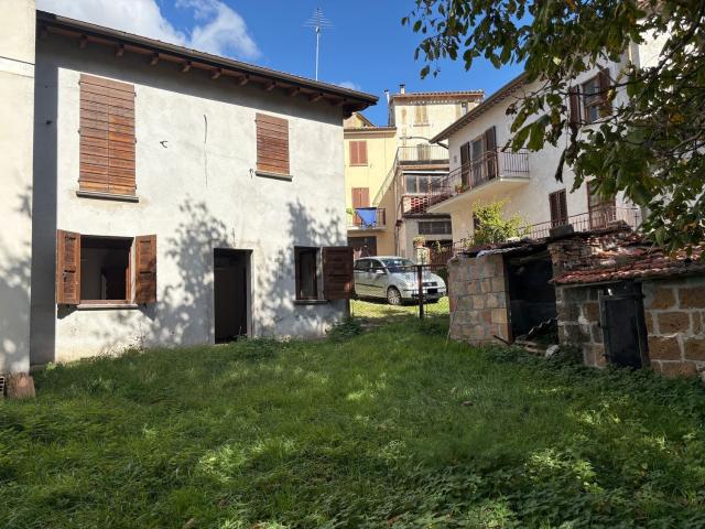 Casa in vendita a Gualdo Tadino, Umbria