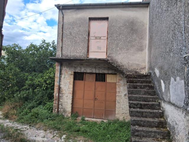 Casa in vendita a San Lazzaro, Isernia