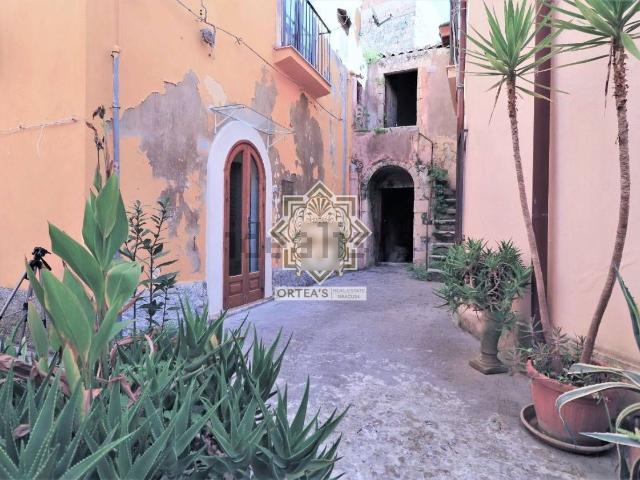 Casa in vendita a Ragusa Ibla, Ragusa