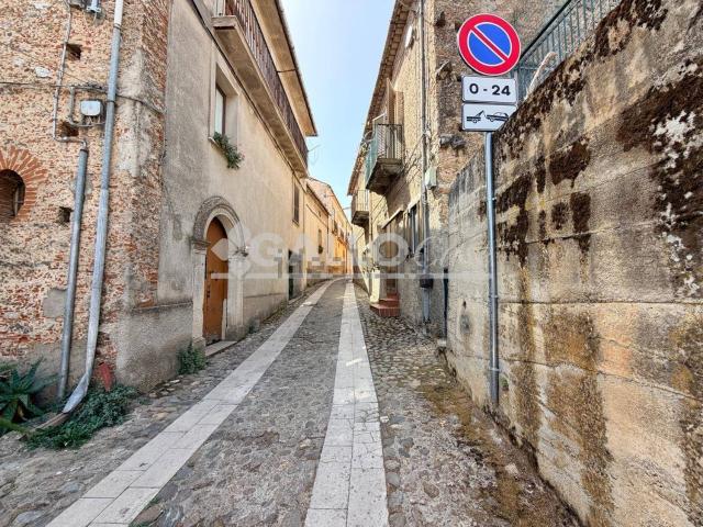 Casa in vendita a Donnici Superiore, Cosenza