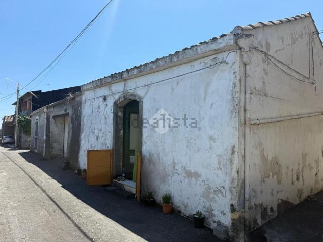 Casa in vendita a Giarre, Sicilia