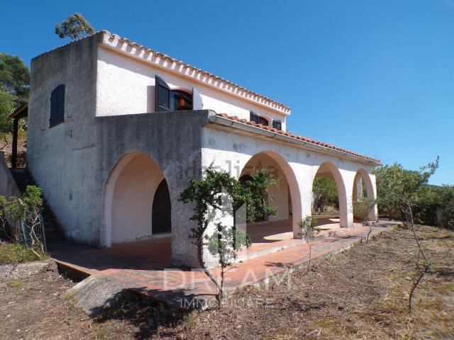 Casa in vendita a Isili, Sardigna/Sardegna