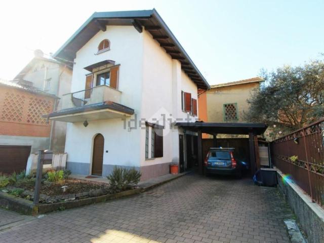 Casa in vendita a Chiesuola, Renate