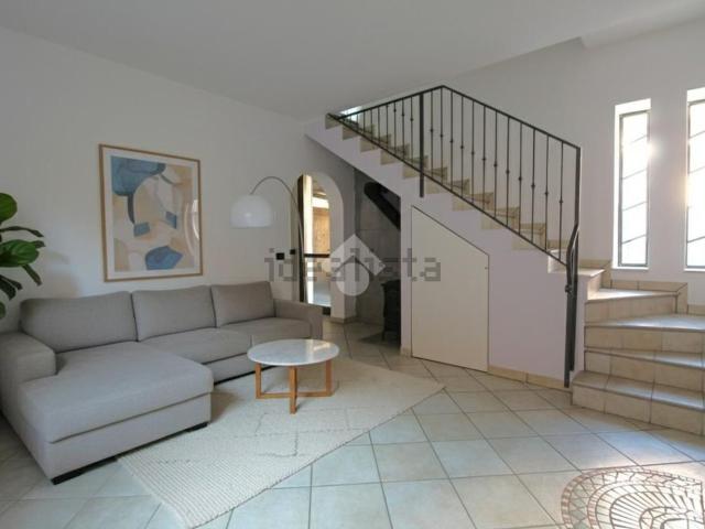 Casa in vendita a Chiesuola, Renate