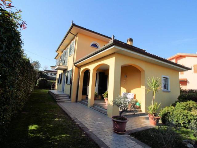 Villa Indipendente in vendita a San Giuseppe, Montecarlo