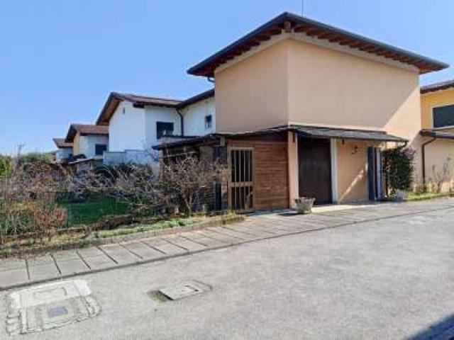Appartamento in vendita a Brugnera, Friuli-Venezia Giulia
