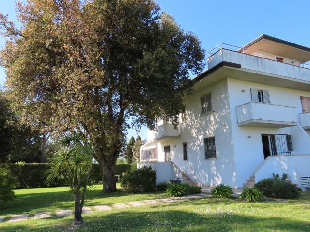 Appartamento in affitto a Poveromo, Marina Di Massa