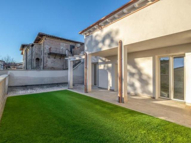 Villa Indipendente in vendita a Calcinaia, Toscana