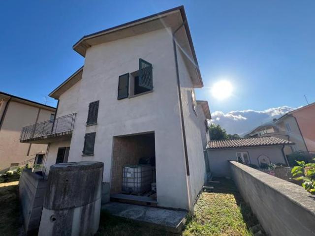 Villa Indipendente in vendita a Buti, Pisa