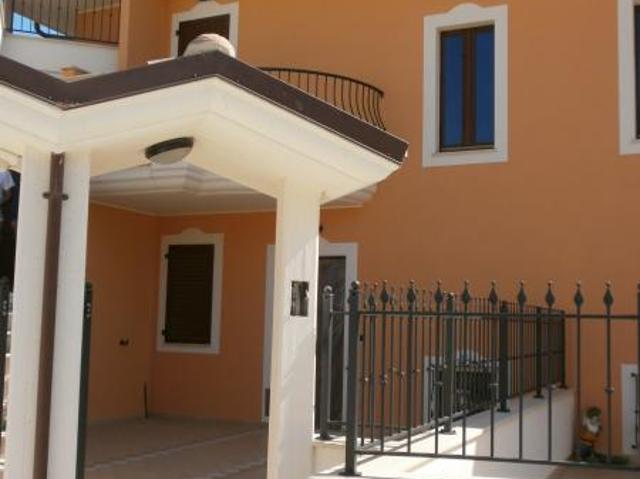 Villa Indipendente in vendita a Marche, Ascoli Piceno