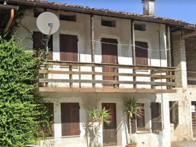 Villa Indipendente in vendita a Borgo Valbelluna, Lentiai