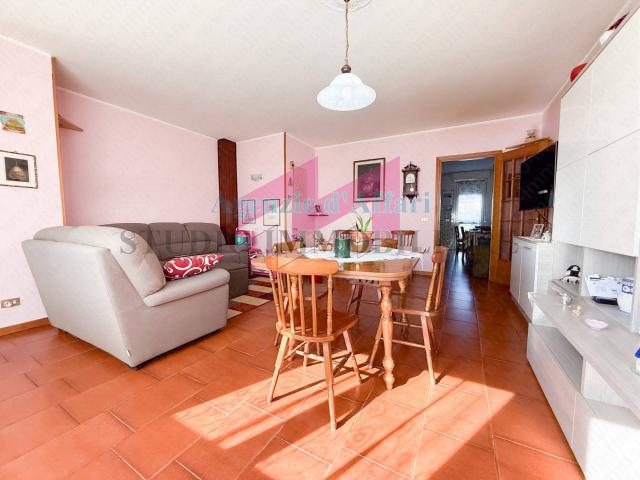Villa Indipendente in vendita a Castelmassa, Veneto