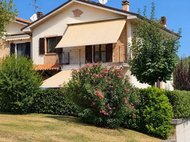 Villa Indipendente in vendita a Comunanza, Ascoli Piceno