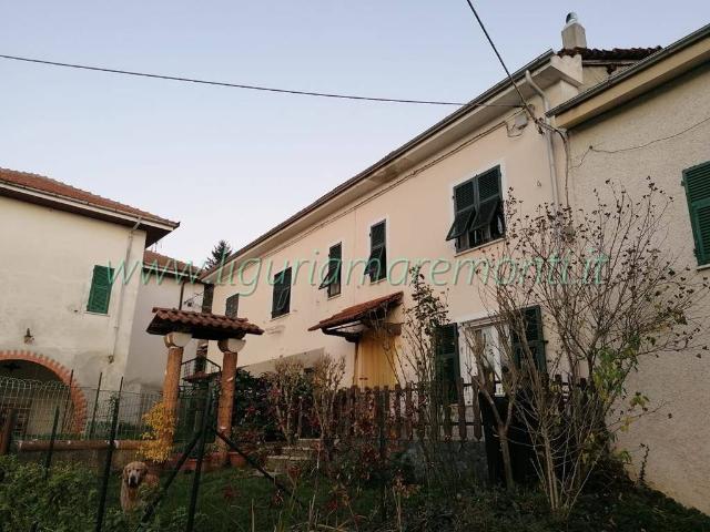 Villa Indipendente in vendita a Dego, Liguria