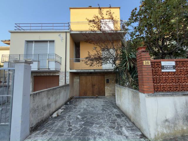Villa Indipendente in vendita a Marche, Ancona