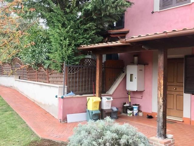 Villa Indipendente in vendita a Fara Sabina, Lazio
