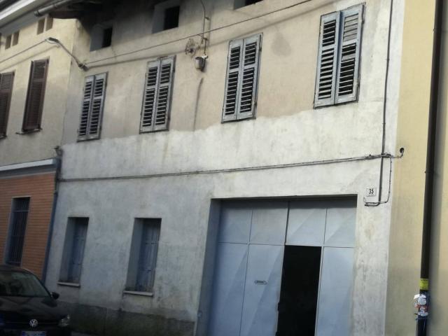 Villa Indipendente in vendita a Lucinico / Ločnik / Luzinìs, Gorizia