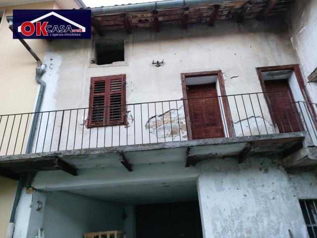 Villa Indipendente in vendita a Lucinico / Ločnik / Luzinìs, Gorizia