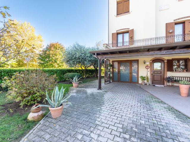 Villa Indipendente in vendita a Villaggio Ciano, Jesolo
