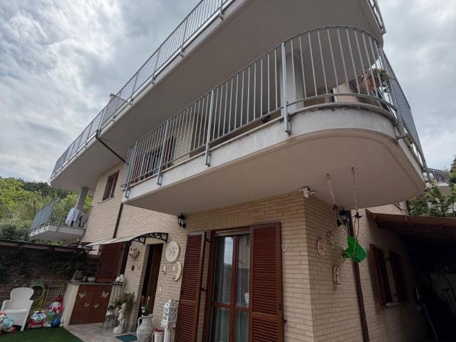 Villa Indipendente in vendita a Montesilvano, Abruzzo