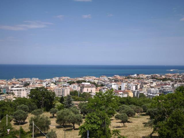 Villa Indipendente in vendita a Pescara Colli, Pescara