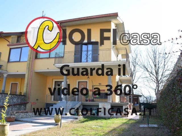 Villa Indipendente in vendita a Pignataro Interamna, Lazio