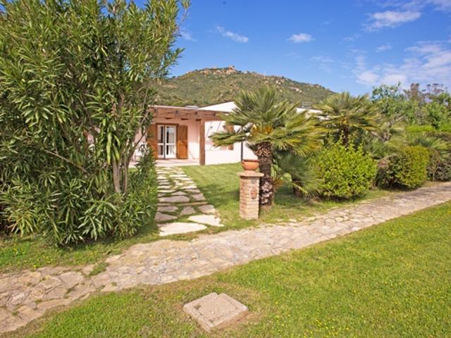 Villa Indipendente in vendita a Pula, Sardigna/Sardegna