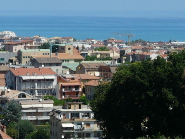 Villa Indipendente in vendita a Paese Alto, Marche