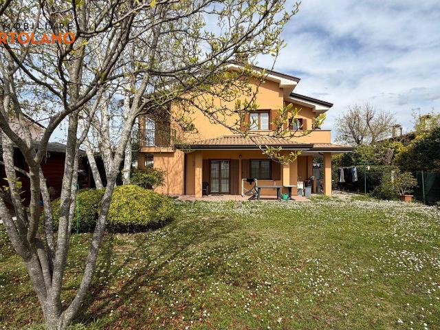 Villa Indipendente in vendita a Staranzano, Friuli-Venezia Giulia