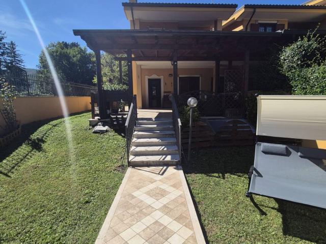 Villa Indipendente in vendita a Roma Capitale, Lazio