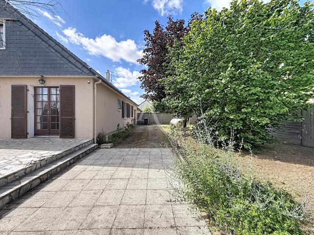 Maison vente à Angers, Villevêque