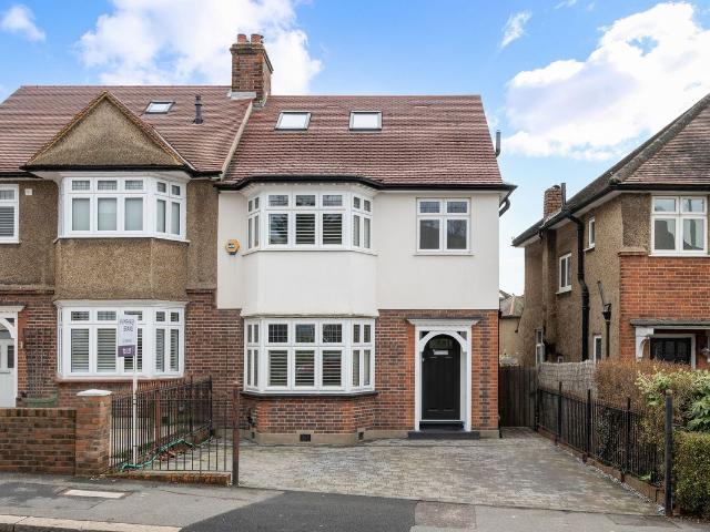 Apartment for rent in Royal Borough of Kingston upon Thames, Greater London